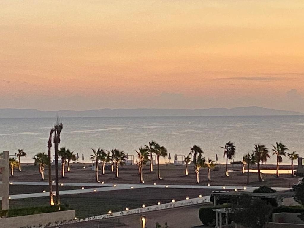 Heated Jacuzzi 2Br Apartment On Yacht View Hurghada Luaran gambar