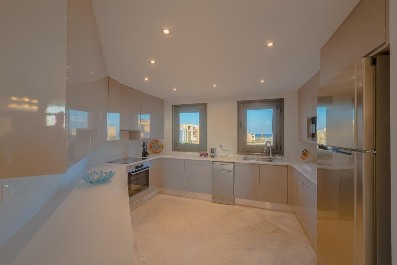 Heated Jacuzzi 2Br Apartment On Yacht View Hurghada Luaran gambar