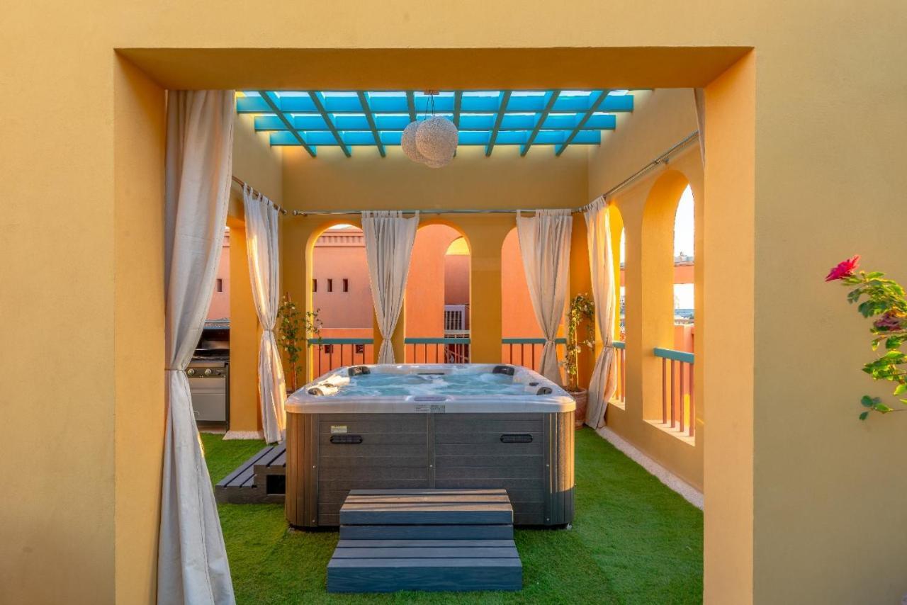Heated Jacuzzi 2Br Apartment On Yacht View Hurghada Luaran gambar